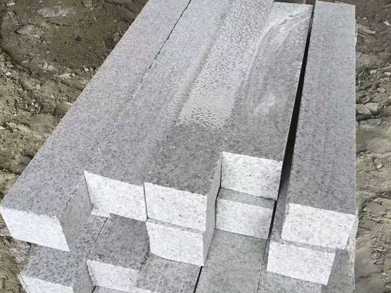 芝麻白火烧面(图3) 芝麻白火烧面路沿石
