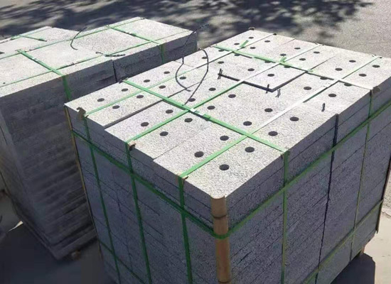 异型芝麻灰石材沟盖板.jpg